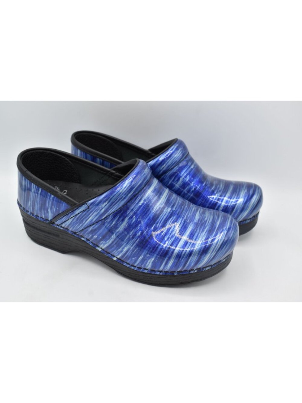 Dansko Size EU 37 US 6.5-7 Patent Leather Blue Water Professional Clogs Shoes - Picture 3 of 9